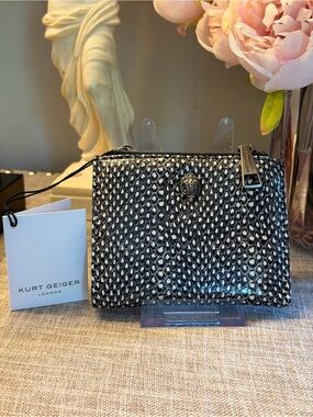 Kurt Geiger NIB Black and White Tectured Leather Mini Kensington Purse 👛